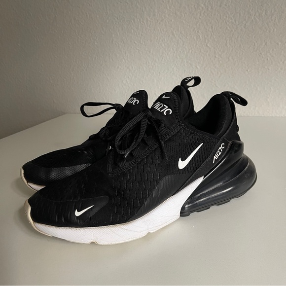 Nike Air Max 270 Sneakers - Picture 4 of 11